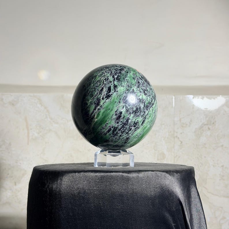 Kammererite Sphere