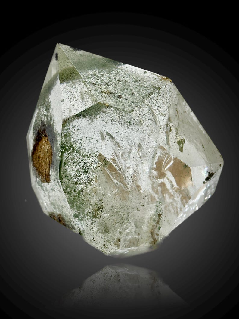 Chlorite Quartz Point