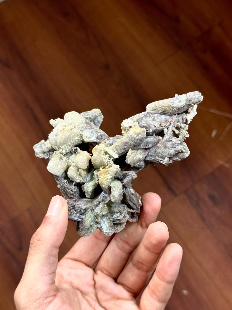 Green Heulandite Cluster
