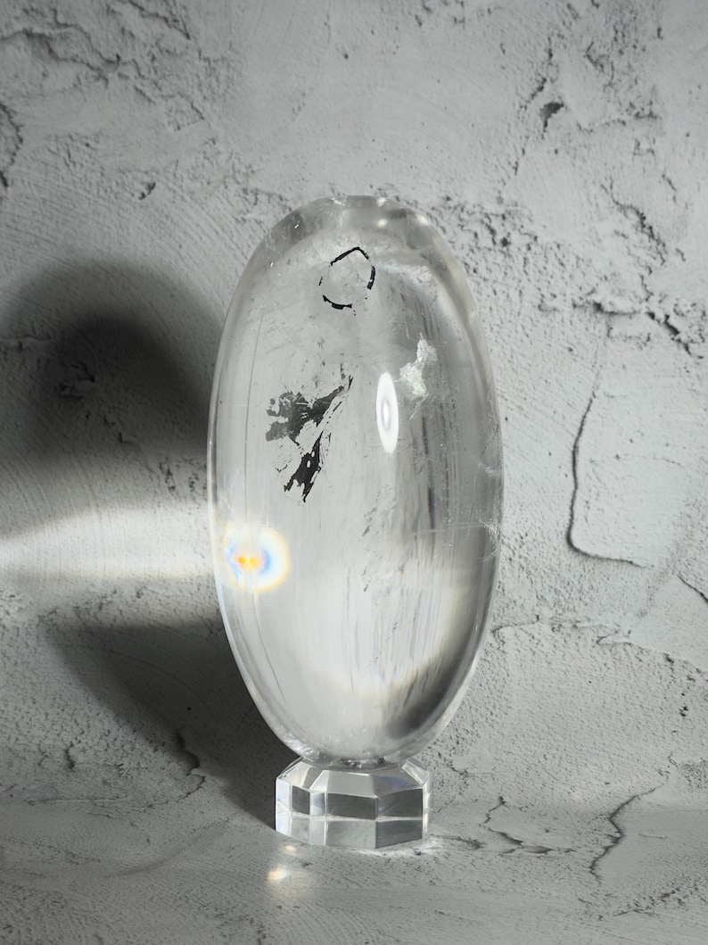 ENHYDRO Himalayan Quartz Shivalingam